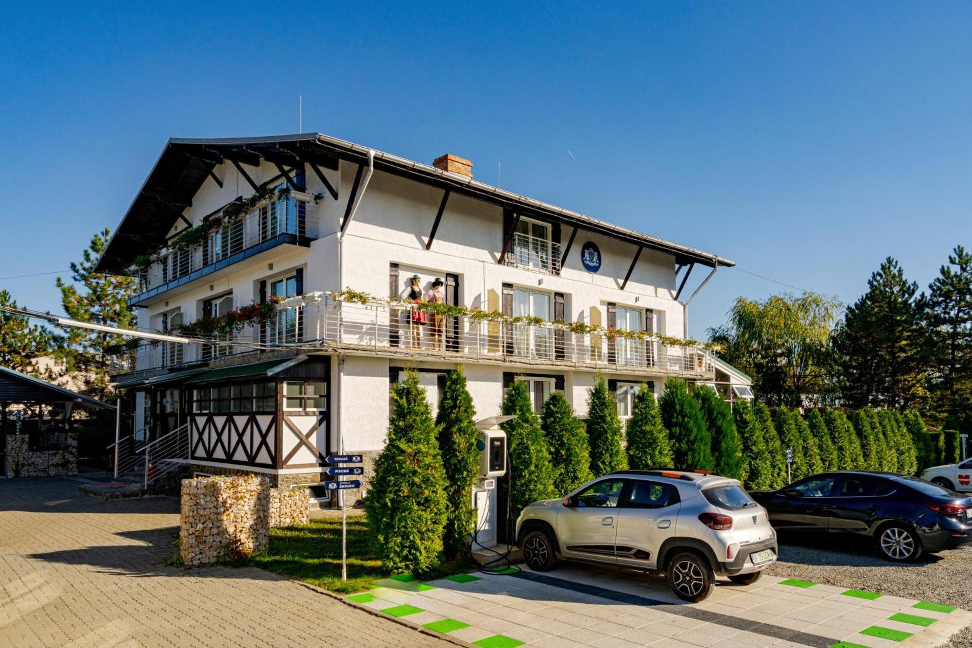 Hotel Casa Augsburg Wellness Băneşti Exterior foto